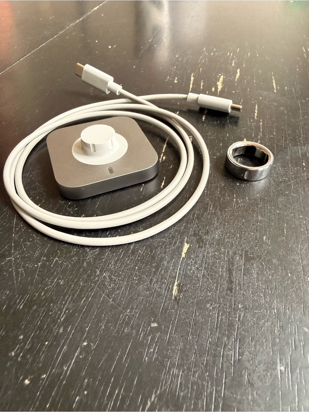 Silver Oura Ring with Charging Dock and USB-C Cable